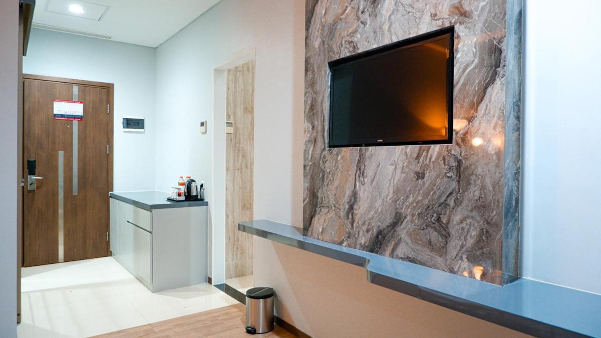 Hotel Ayola Sunrise Mojokerto Extérieur photo