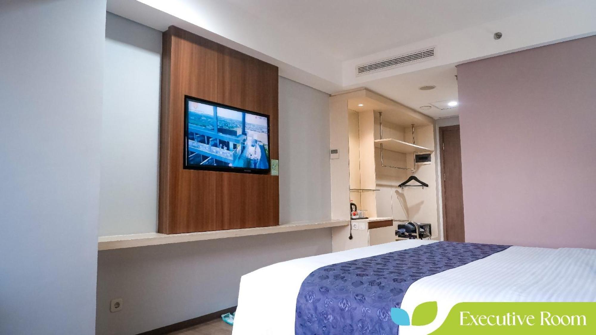 Hotel Ayola Sunrise Mojokerto Extérieur photo