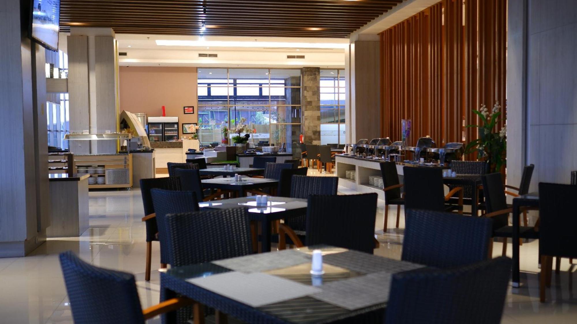 Hotel Ayola Sunrise Mojokerto Extérieur photo